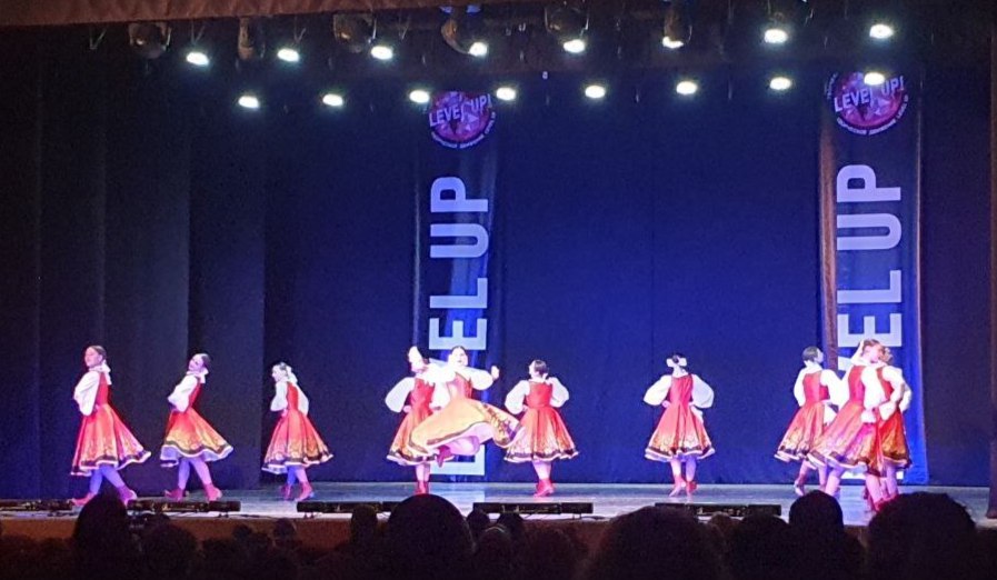 Образцовый детский коллектив ансамбль танца «Грация», руководитель Чистякова Галина Павловна, педагог Кисса Анастасия Алексеевна, стал Победителем и Призером Всероссийского конкурса хореографического искусства «Космический... Образцовый детский коллектив ансамбль танца «Грация», руководитель Чистякова Галина Павловна, педагог Кисса Анастасия Алексеевна, стал Победителем и Призером Всероссийского конкурса хореографического искусства «Космический...