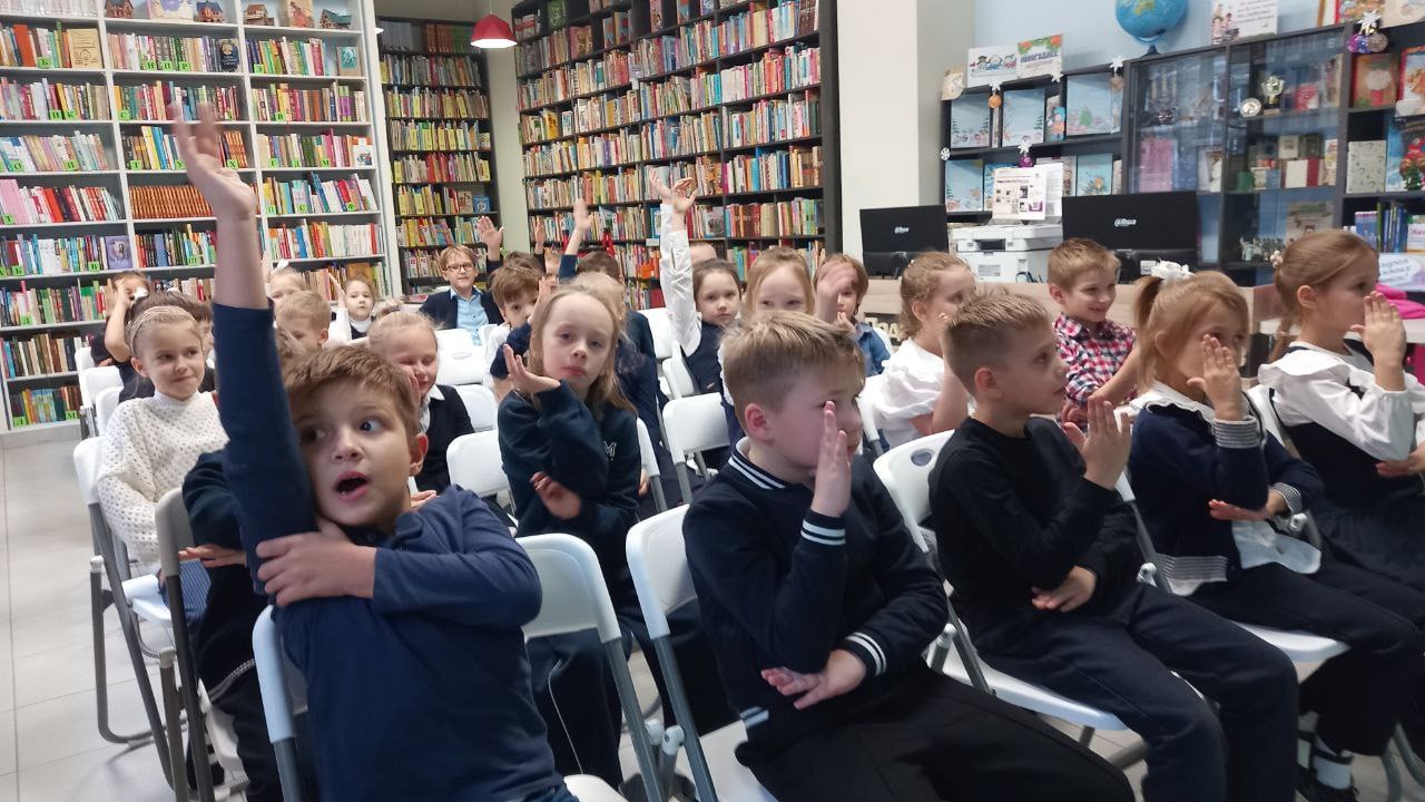 Первоклассники Чехова приняли участие в увлекательной игре о героях сказок Первоклассники Чехова приняли участие в увлекательной игре о героях сказок