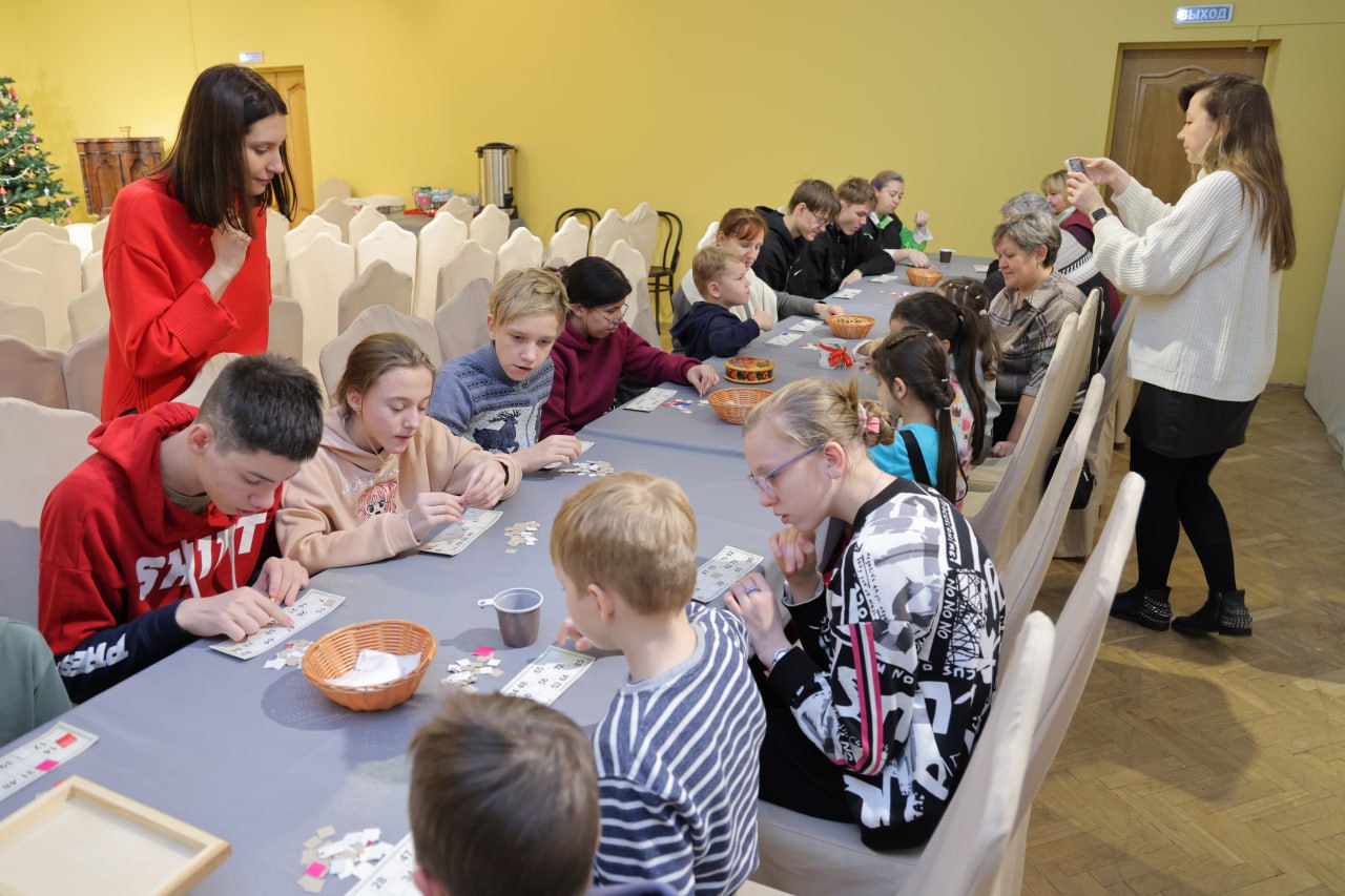 «В гости к Чехову!» заглянули воспитанники «Семейного городка» из деревни Райсеменовское «В гости к Чехову!» заглянули воспитанники «Семейного городка» из деревни Райсеменовское