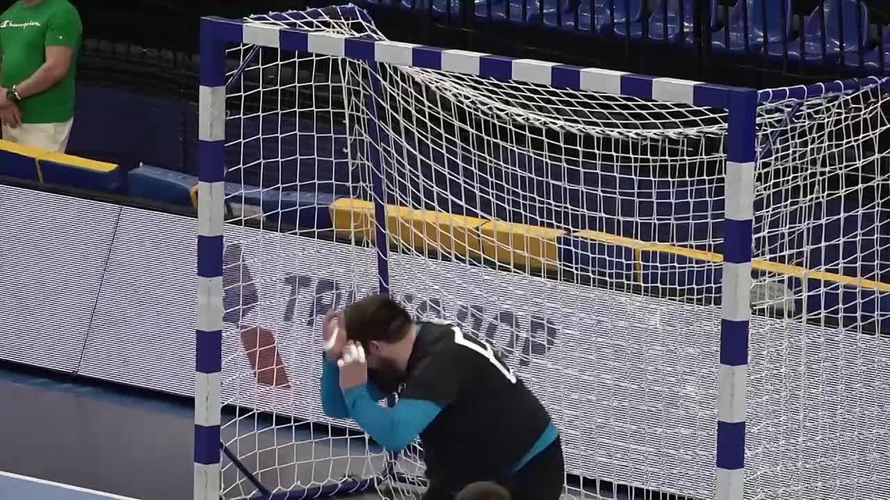 Михаил Собакин: Завершился Всероссийский турнир по гандболу среди любительских команд «Герои города XVI»