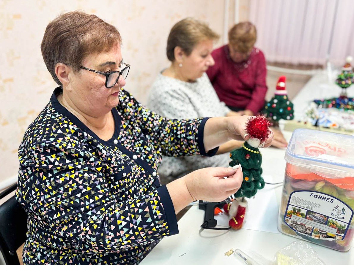 Занятия фелтингом в клубе «Активного долголетия» г. Куровское продолжают набирать популярность Занятия фелтингом в клубе «Активного долголетия» г. Куровское продолжают набирать популярность