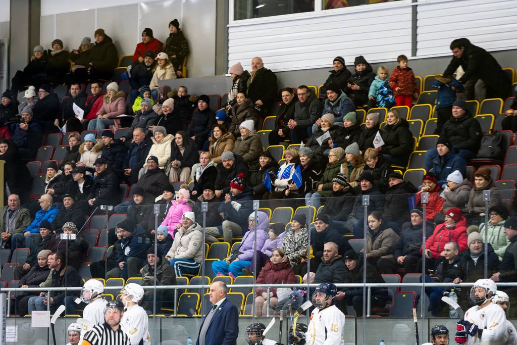 Электросталь всегда славилась школой хоккея, из спортивных клубов вышли чемпионы мира и Олимпийских игр Электросталь всегда славилась школой хоккея, из спортивных клубов вышли чемпионы мира и Олимпийских игр