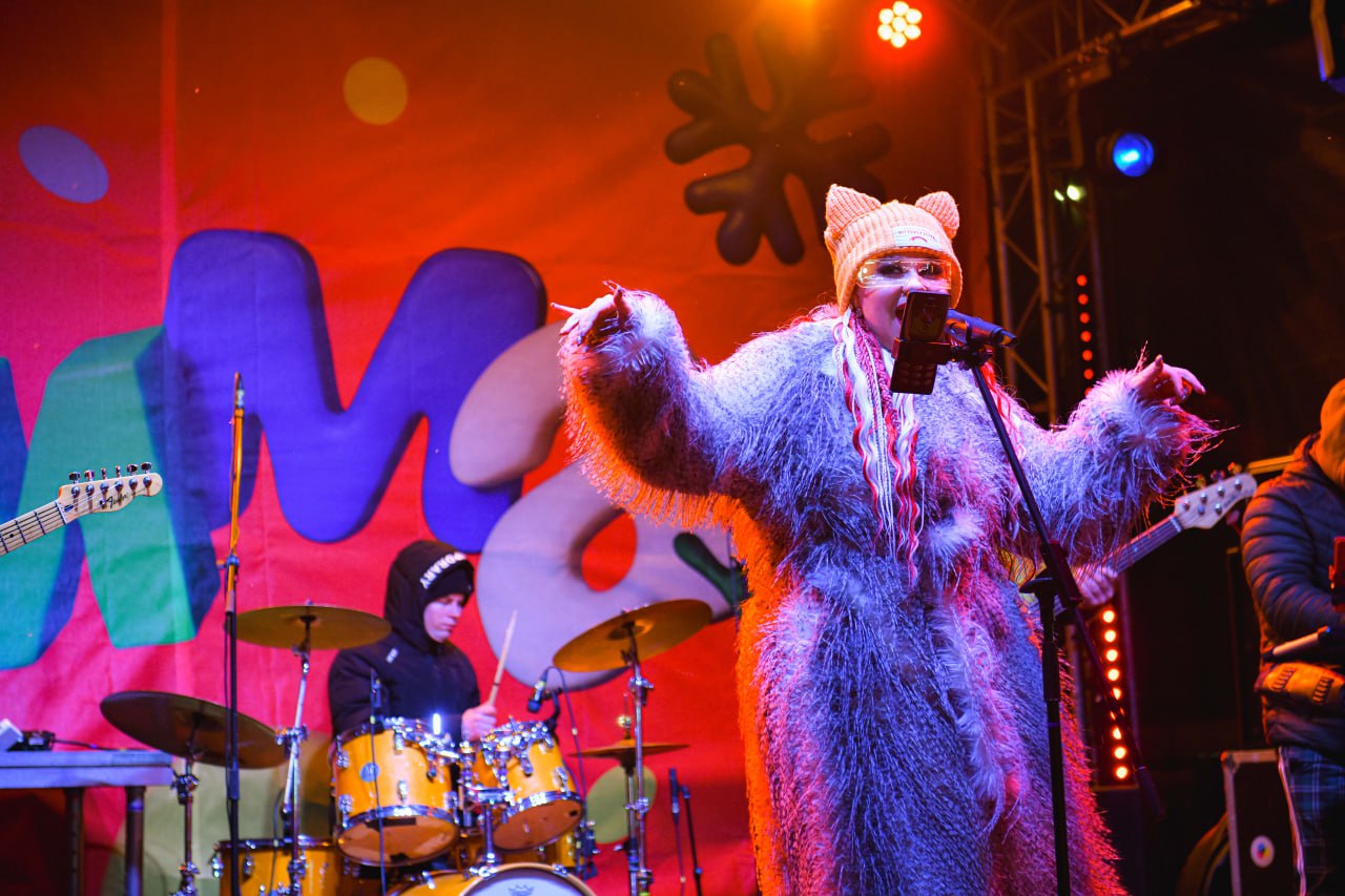 В Химках открыли седьмой сезон Театрального катка: Самые яркие моменты В Химках открыли седьмой сезон Театрального катка: Самые яркие моменты