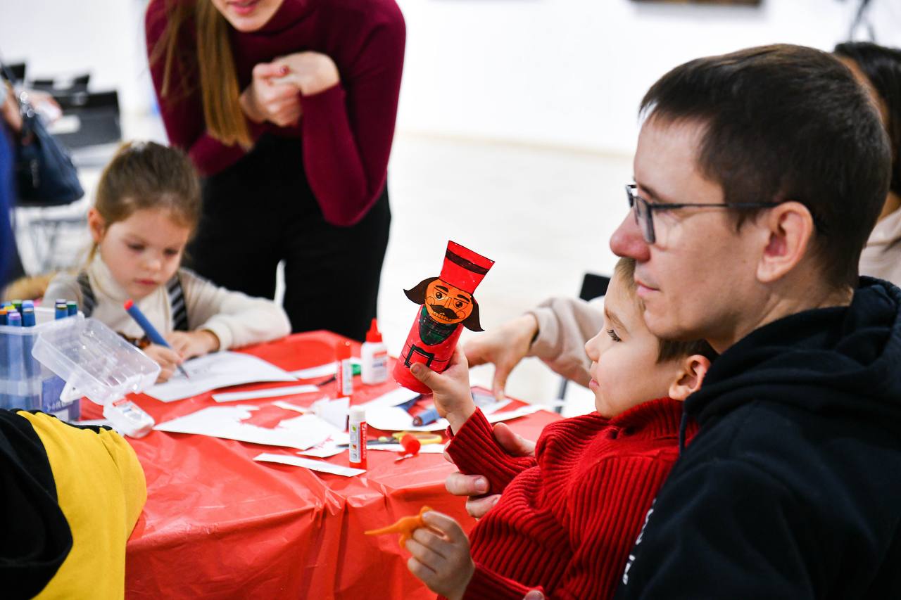 Как прошла праздничная программа Парки, сказки, торжество» в Артишоке Как прошла праздничная программа Парки, сказки, торжество» в Артишоке