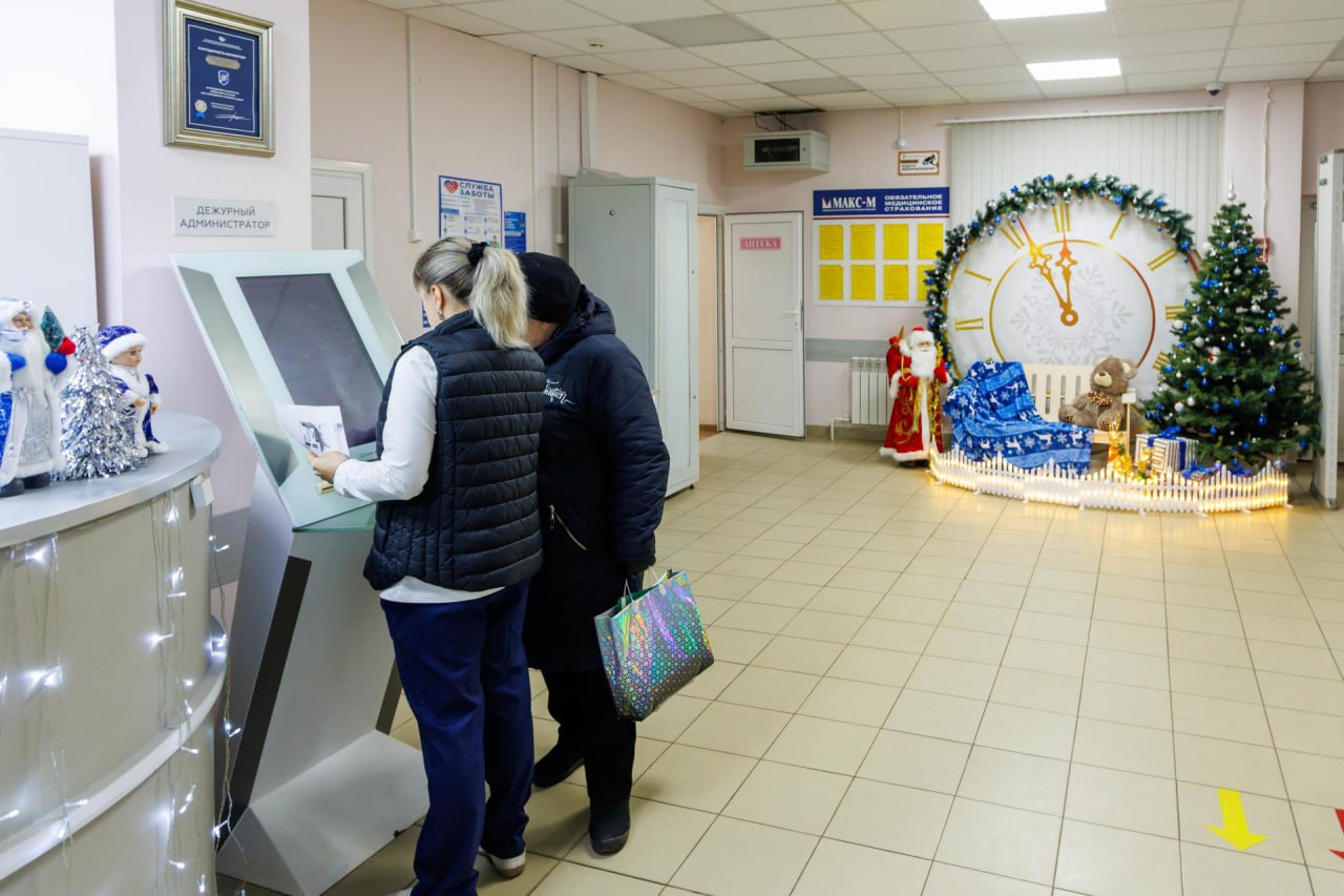 Новогодние инсталляции появились в Люберецкой областной больнице Новогодние инсталляции появились в Люберецкой областной больнице