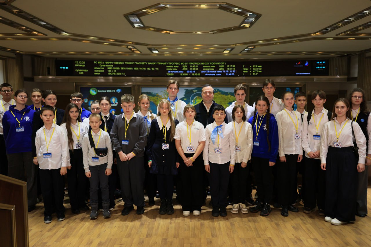 Лицеисты из Долгопрудного в прямом эфире пообщались с экипажем МКС Лицеисты из Долгопрудного в прямом эфире пообщались с экипажем МКС