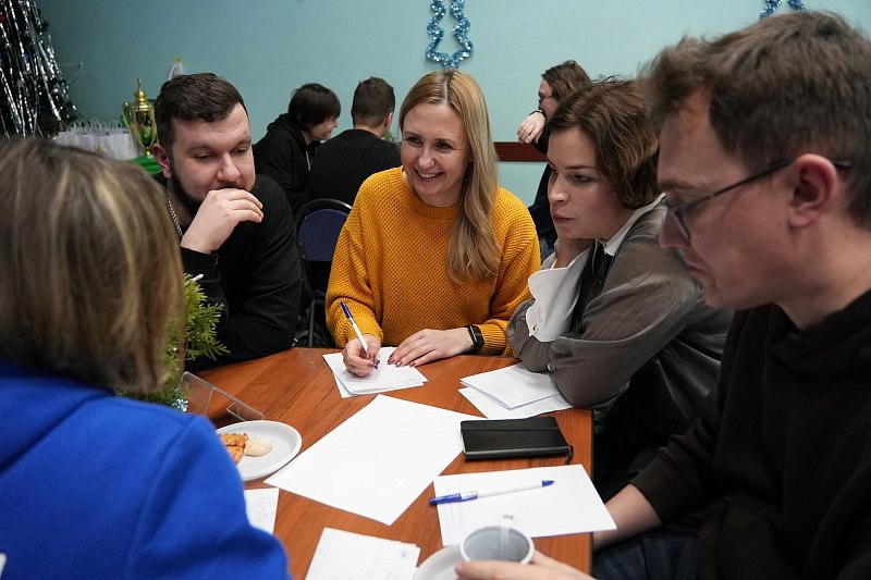 В Воскресенске определили чемпионов по спортивной версии игры «Что? Где? Когда?» среди рабочих коллективов округа В Воскресенске определили чемпионов по спортивной версии игры «Что? Где? Когда?» среди рабочих коллективов округа