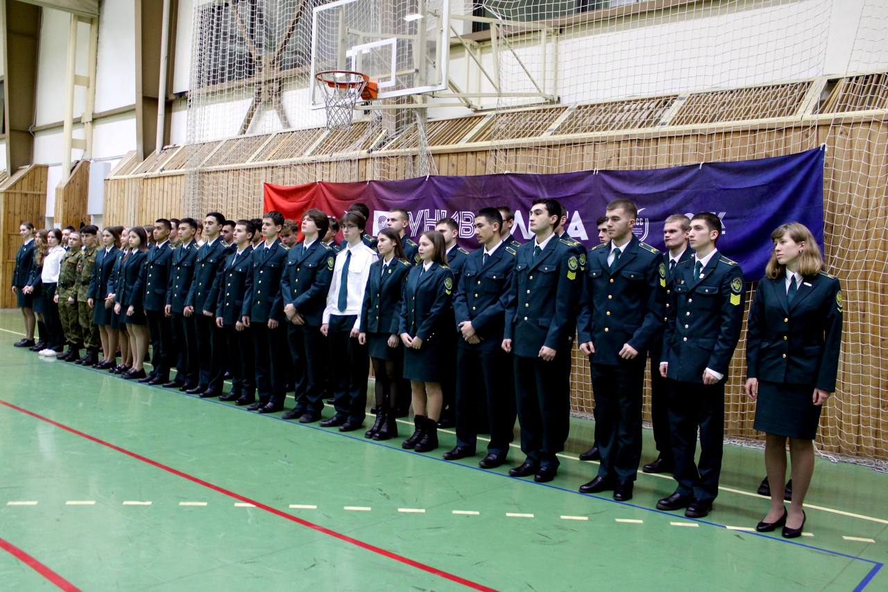 Студентам Российской таможенной академии в Люберцах вручили знаки отличия ГТО Студентам Российской таможенной академии в Люберцах вручили знаки отличия ГТО
