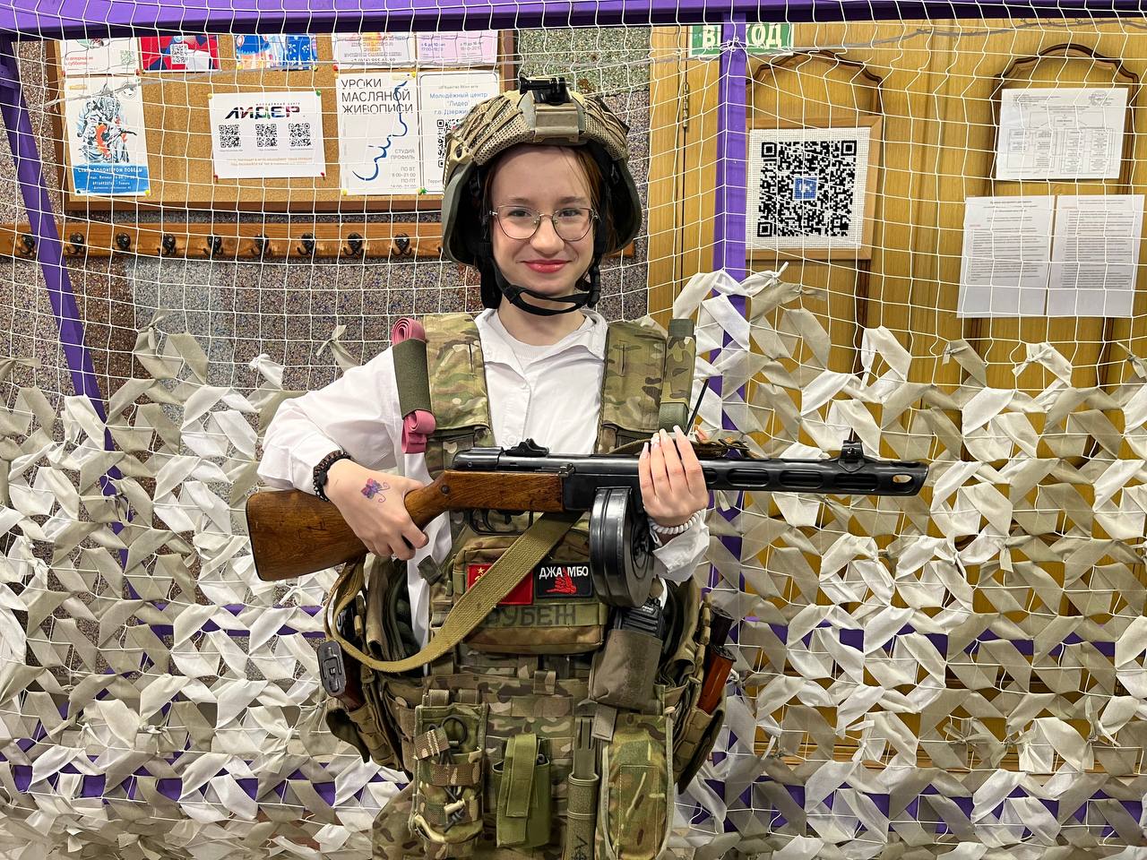 Более 130 школьников посетили патриотическую выставку в Дзержинском Люберец за неделю Более 130 школьников посетили патриотическую выставку в Дзержинском Люберец за неделю