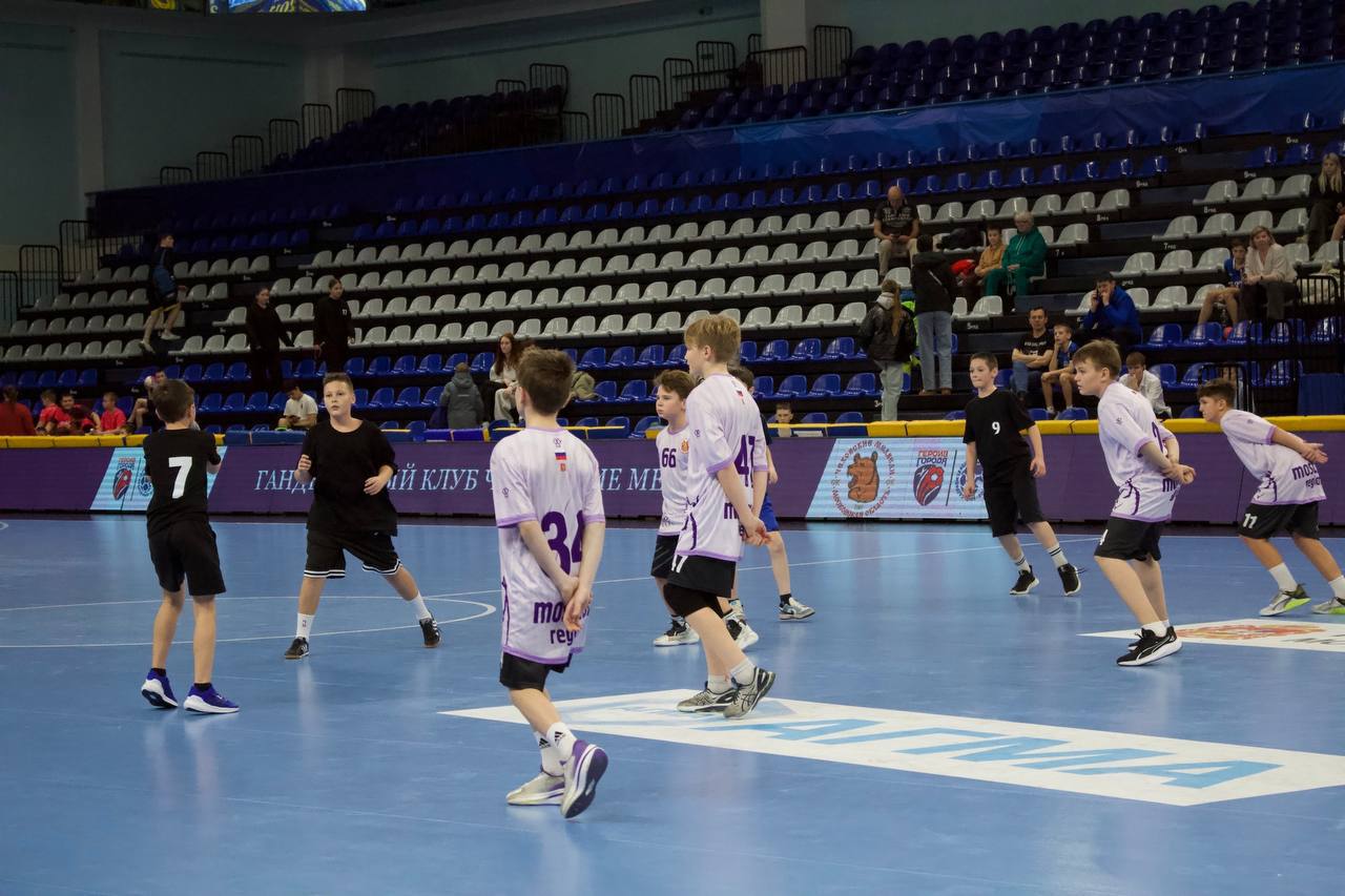 ГЕРОИ ГОРОДА XVI: ИТОГИ. Завершился Всероссийский турнир по гандболу среди любительских команд «Герои города XVI» ГЕРОИ ГОРОДА XVI: ИТОГИ. Завершился Всероссийский турнир по гандболу среди любительских команд «Герои города XVI»