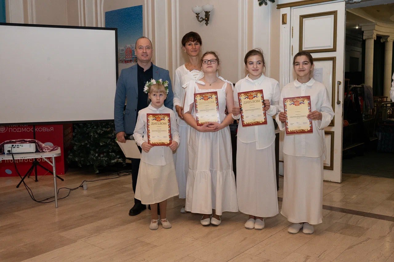 Клуб «Ренессанс» отметил 15-летний юбилей Клуб «Ренессанс» отметил 15-летний юбилей