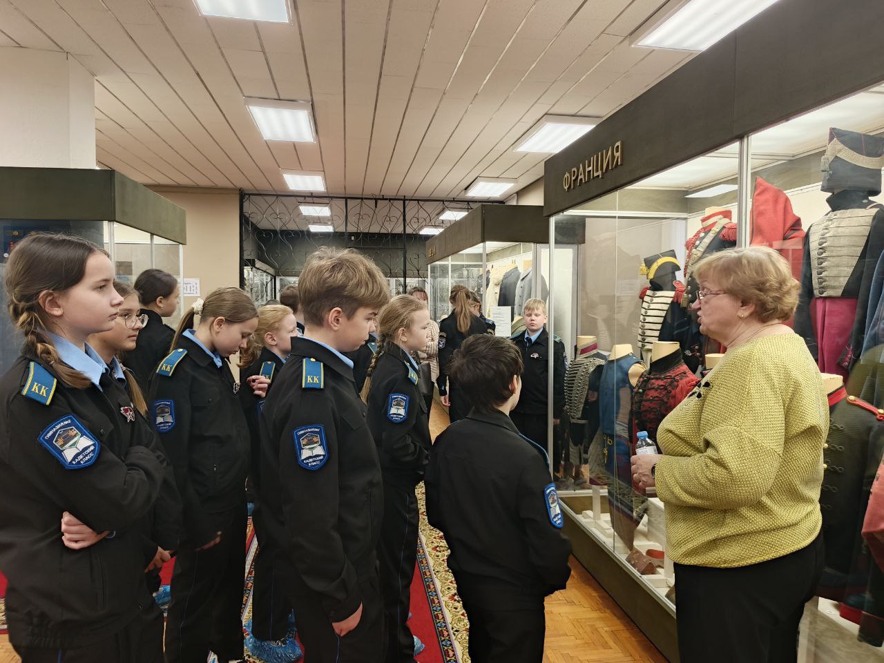 12 декабря в рамках патриотического воспитания предкадеты 6 кадетского класса посетили музей "Истории военной формы одежды" в г. Щелково Московской области 12 декабря в рамках патриотического воспитания предкадеты 6 кадетского класса посетили музей "Истории военной формы одежды" в г. Щелково Московской области