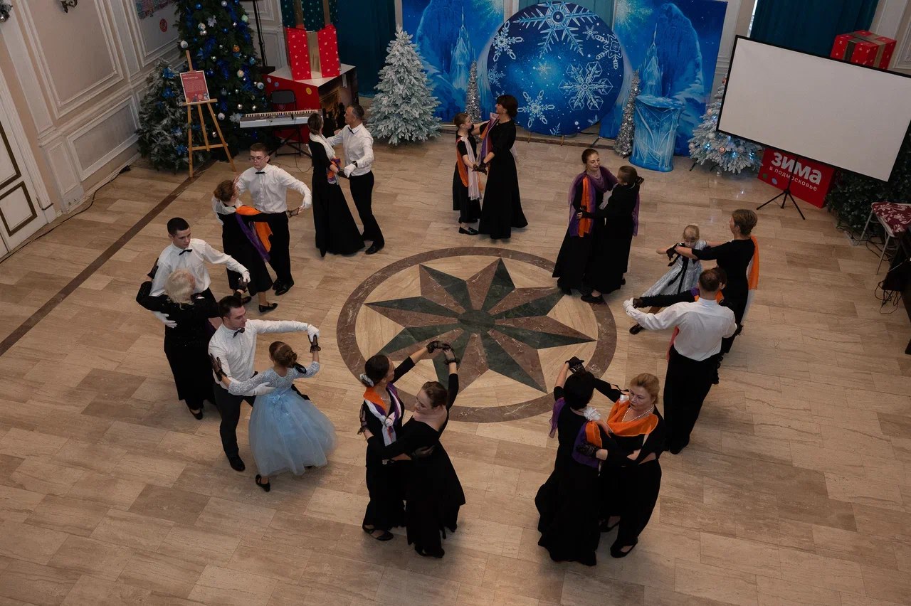 Клуб «Ренессанс» отметил 15-летний юбилей Клуб «Ренессанс» отметил 15-летний юбилей