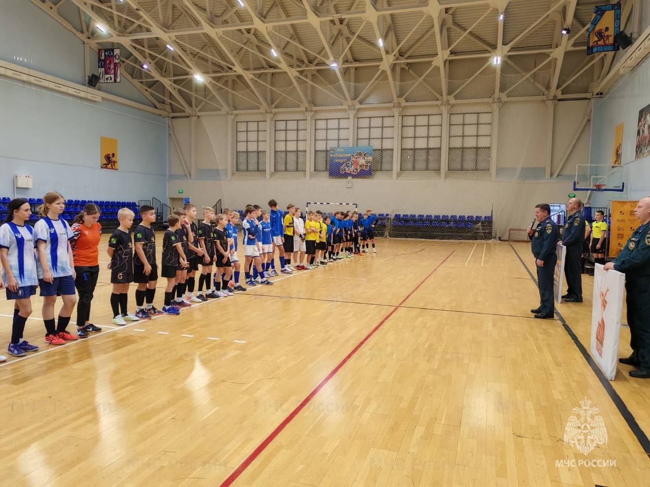 Турнир по мини-футболу проведен в Рошале Турнир по мини-футболу проведен в Рошале