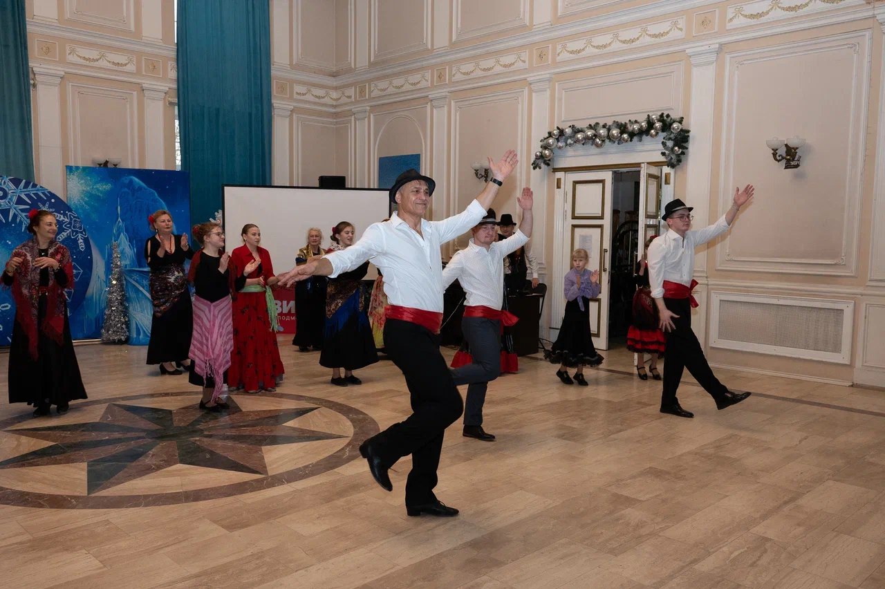 Клуб «Ренессанс» отметил 15-летний юбилей Клуб «Ренессанс» отметил 15-летний юбилей