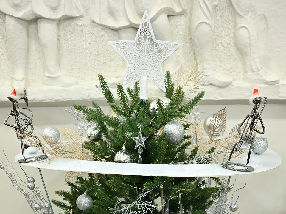 В Ступино выберут самую культурную елку: библиотеки, музеи, дворцы и парки соревнуются в дизайне В Ступино выберут самую культурную елку: библиотеки, музеи, дворцы и парки соревнуются в дизайне