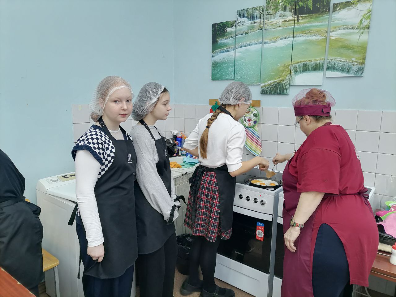 «Ветер перемен». медиацентр МБОУ СОШ Чехов-3, муниципальный округ Чехов «Ветер перемен». медиацентр МБОУ СОШ Чехов-3, муниципальный округ Чехов