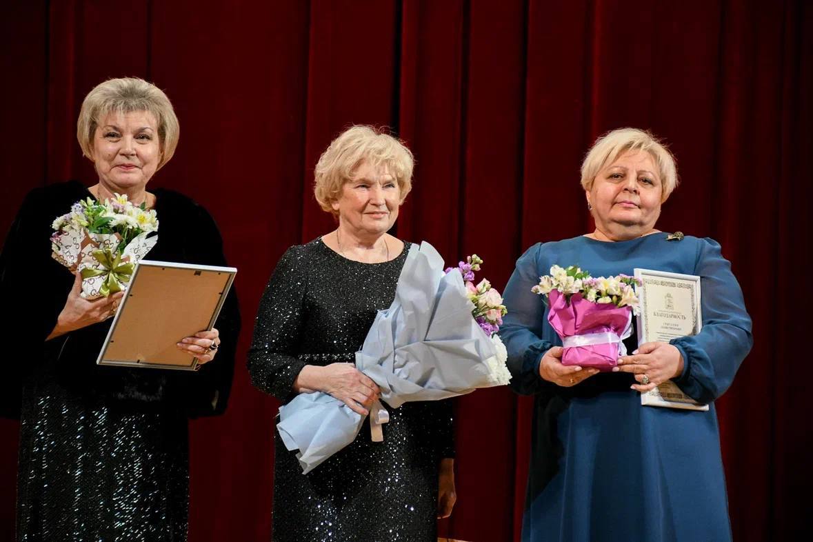 Жуковская школа №12 отпраздновала сорокалетний юбилей Жуковская школа №12 отпраздновала сорокалетний юбилей