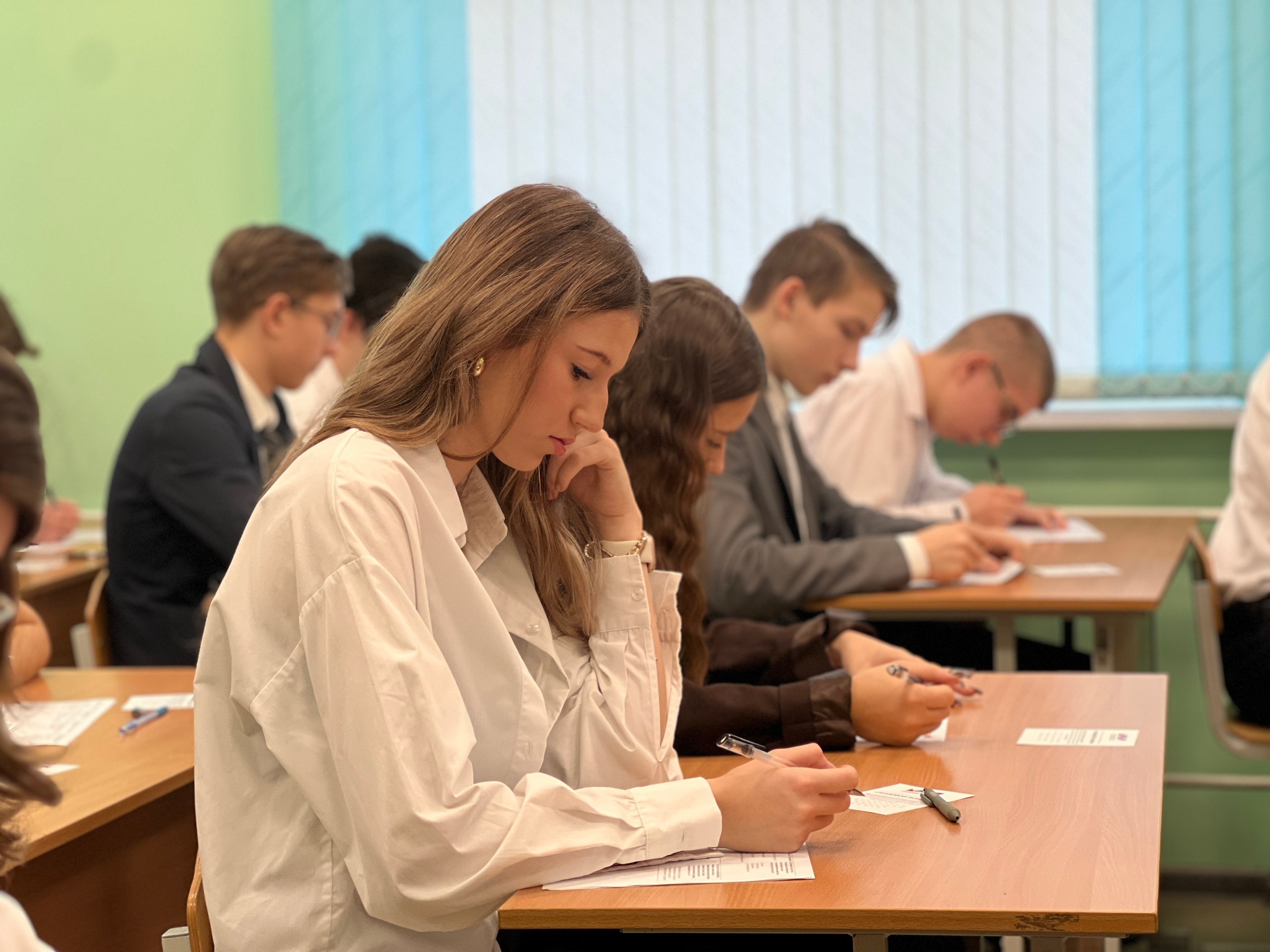 В Видновском художественно-техническом лицее состоялась межрегиональная акция «Правовой экзамен», организованная Молодёжным парламентом при Совете депутатов Ленинского округа в рамках мероприятий, приуроченных ко Дню... В Видновском художественно-техническом лицее состоялась межрегиональная акция «Правовой экзамен», организованная Молодёжным парламентом при Совете депутатов Ленинского округа в рамках мероприятий, приуроченных ко Дню...