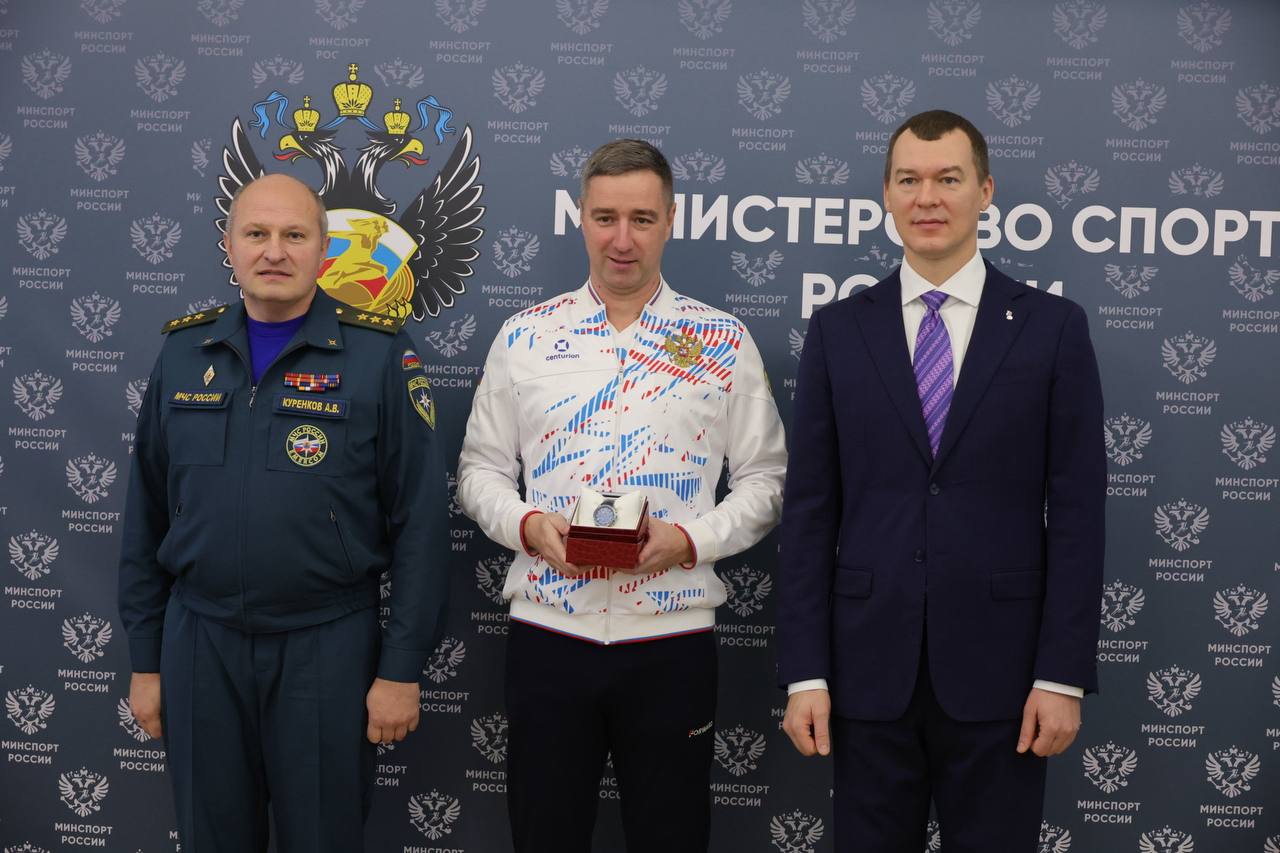 Сборные МЧС России по пожарно-спасательному спорту чествовали в Минспорта и Сбербанке Сборные МЧС России по пожарно-спасательному спорту чествовали в Минспорта и Сбербанке