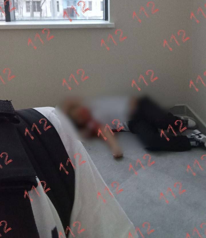 Кадры, предварительно снятые нападавшим в подмосковной школе, где он сегодня устроил резню Кадры, предварительно снятые нападавшим в подмосковной школе, где он сегодня устроил резню