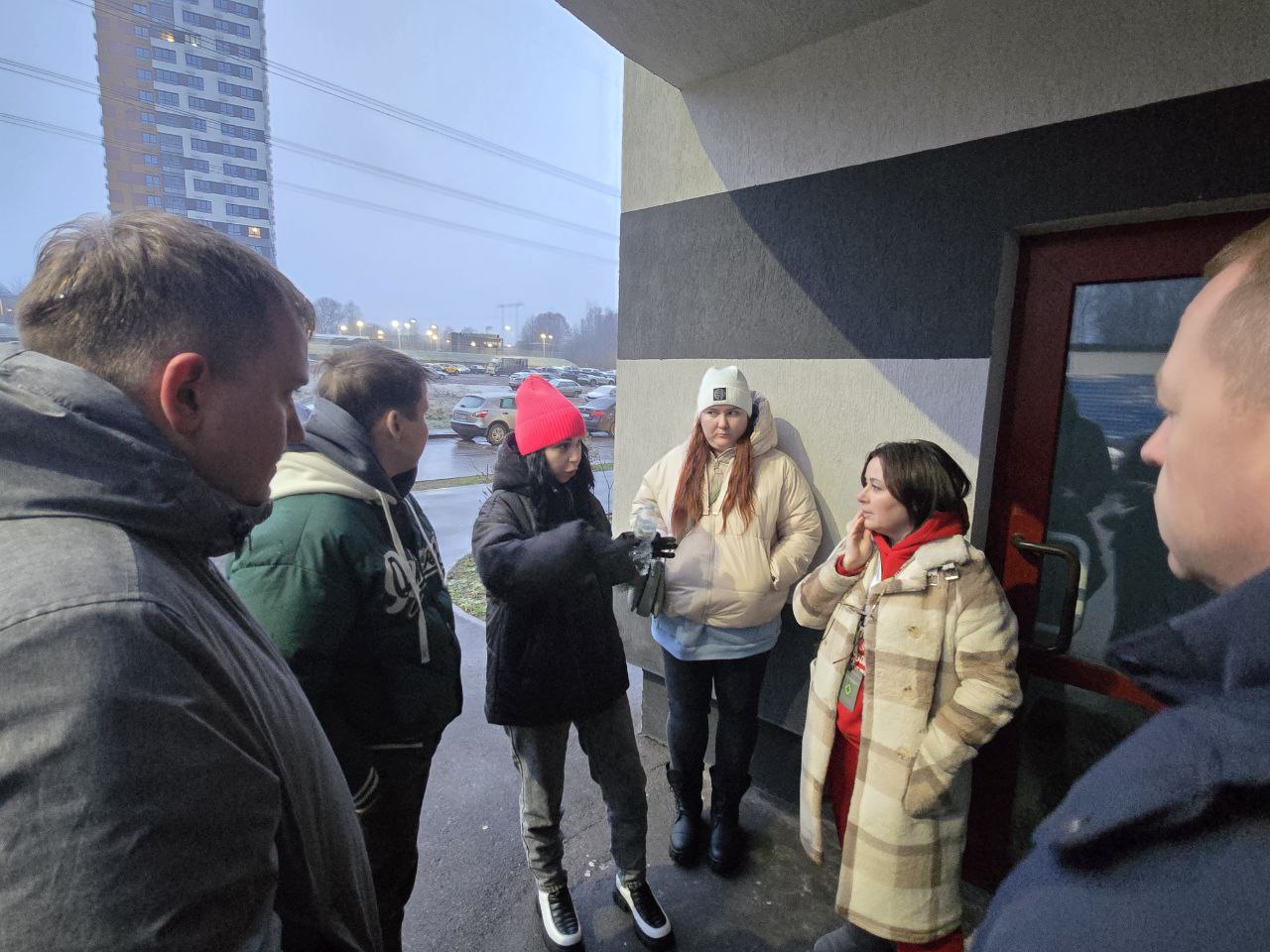 #НамНеВсёРавно. За последнее время в администрацию округа поступило несколько коллективных обращений от жителей жилого комплекса «Весна», что в Ивантеевке, с просьбой организовать парковку в районе комплекса, а также... #НамНеВсёРавно. За последнее время в администрацию округа поступило несколько коллективных обращений от жителей жилого комплекса «Весна», что в Ивантеевке, с просьбой организовать парковку в районе комплекса, а также...