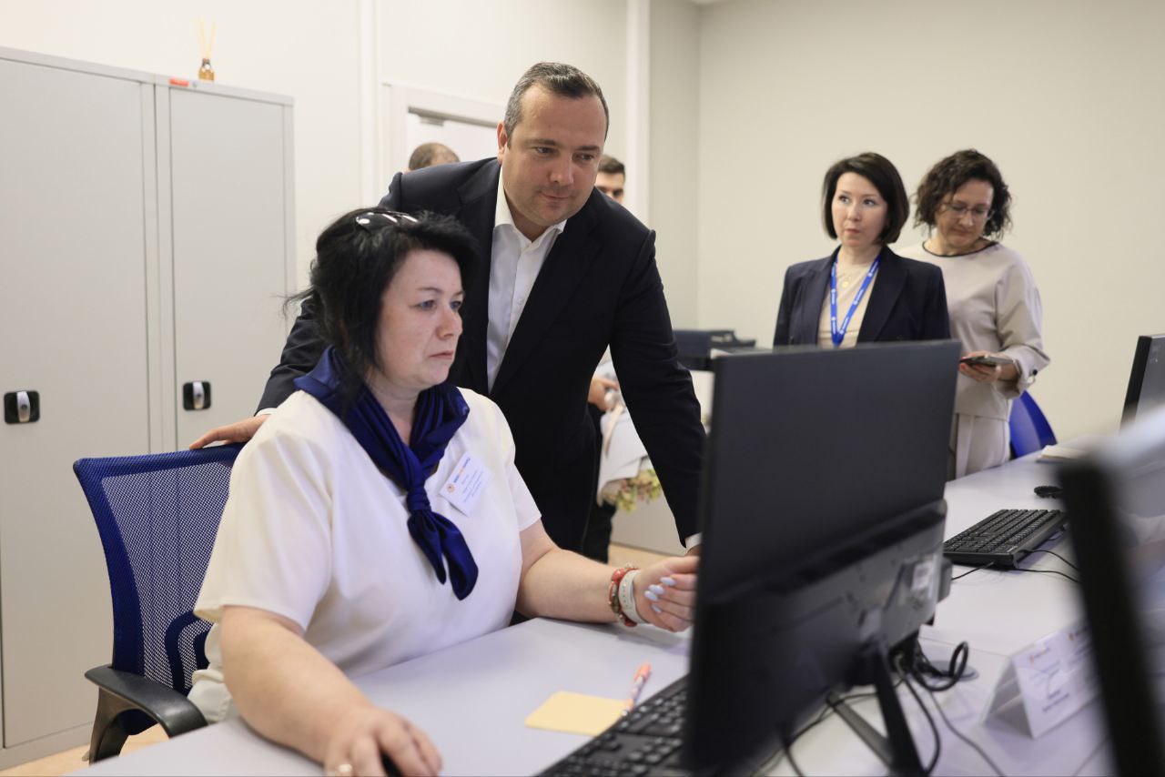 Игорь Трифонов: На еженедельном ВКС с Губернатором Московской области Андреем Юрьевичем Воробьёвым обсудили работу Единого информационно-расчётного центра Игорь Трифонов: На еженедельном ВКС с Губернатором Московской области Андреем Юрьевичем Воробьёвым обсудили работу Единого информационно-расчётного центра