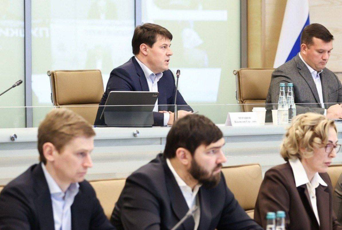 Николай Ханин: Принял участие в ежедневном совещании под руководством губернатора Андрея Воробьева Николай Ханин: Принял участие в ежедневном совещании под руководством губернатора Андрея Воробьева