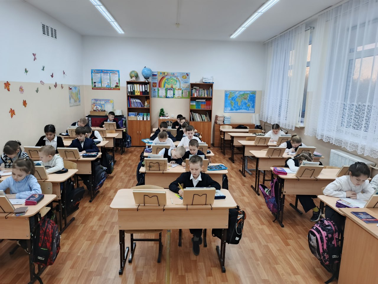 «Ветер перемен». медиацентр МБОУ СОШ Чехов-3, муниципальный округ Чехов «Ветер перемен». медиацентр МБОУ СОШ Чехов-3, муниципальный округ Чехов