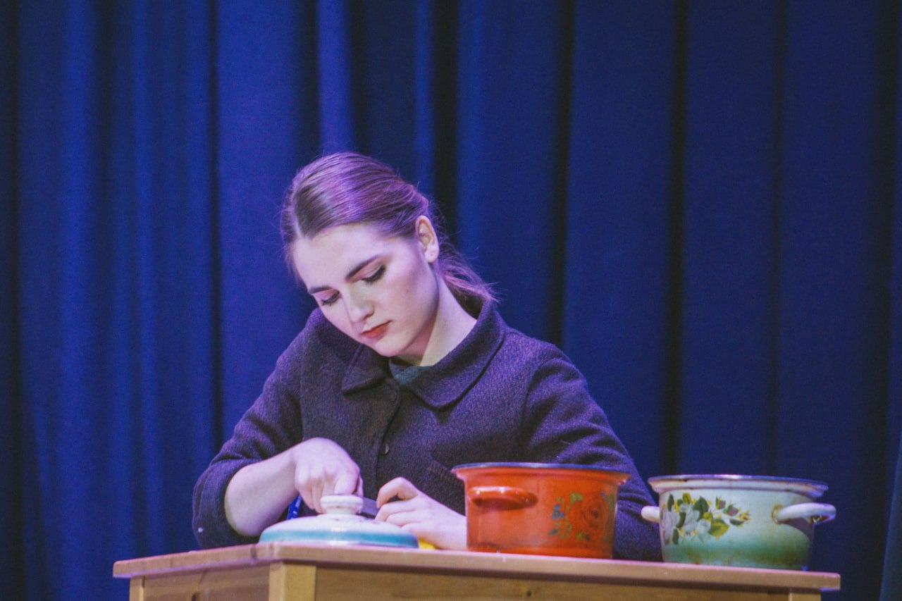 «Единая Россия» собрала более 500 зрителей на спектакле «Девчата» в Люберцах «Единая Россия» собрала более 500 зрителей на спектакле «Девчата» в Люберцах