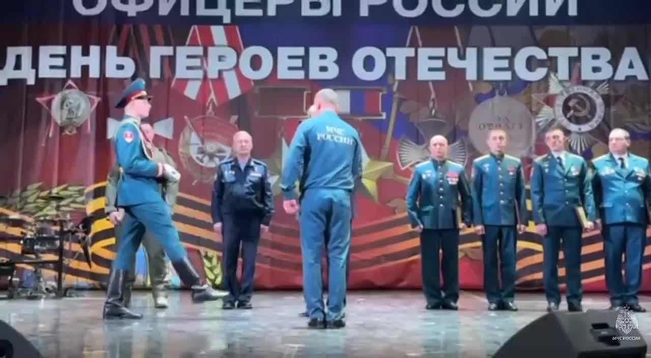 Общероссийская организация «Офицеры России» вручила награды сотрудникам Подмосковного главка