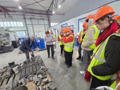 От теории к практике: школьники из Ступино познакомились с современными профессиями в металлургии