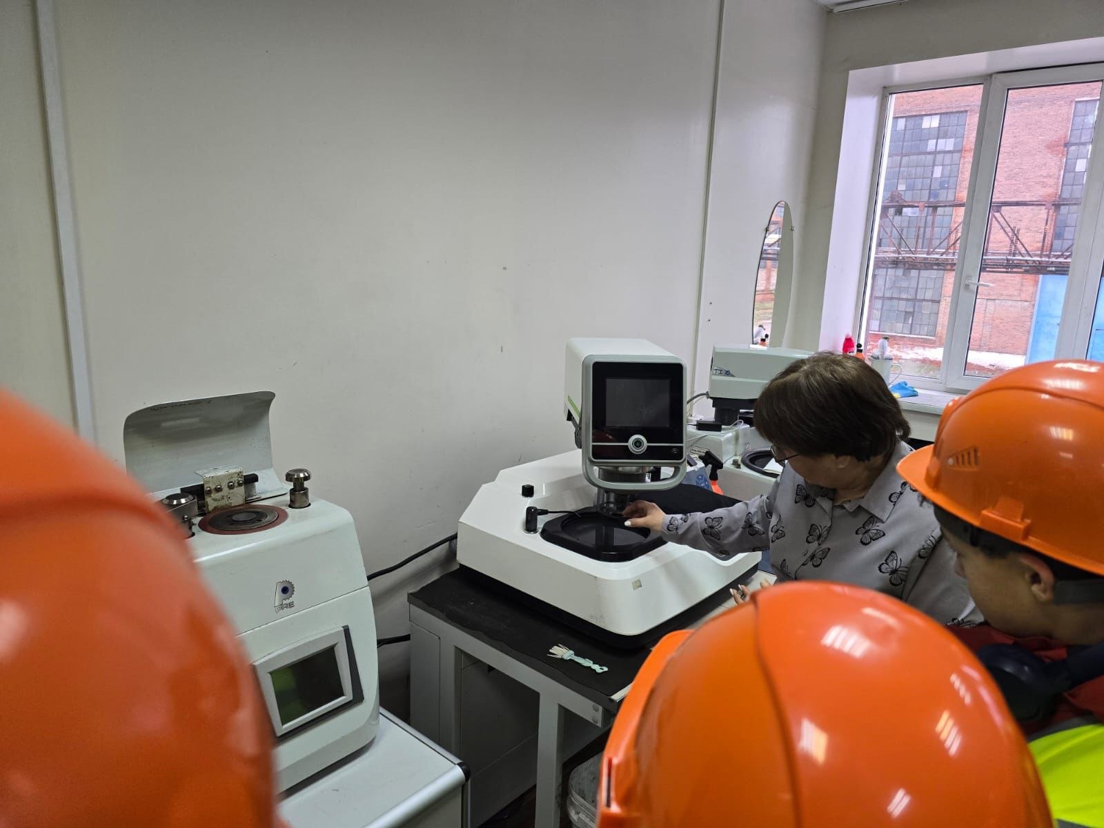 От теории к практике: школьники из Ступино познакомились с современными профессиями в металлургии От теории к практике: школьники из Ступино познакомились с современными профессиями в металлургии