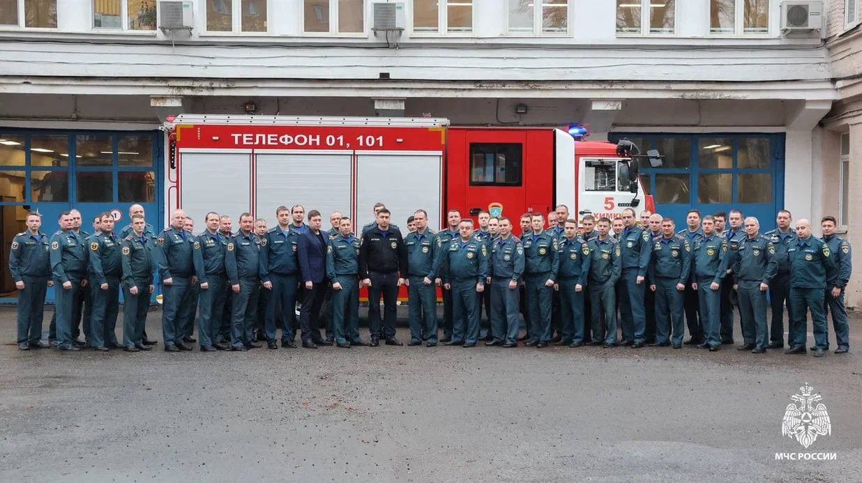 В специальном отделе 6 состоялось занятие по безопасности дорожного движения для водителей МЧС России В специальном отделе 6 состоялось занятие по безопасности дорожного движения для водителей МЧС России