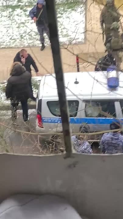 В подмосковном Одинцове школьник с ножом напал на учащихся