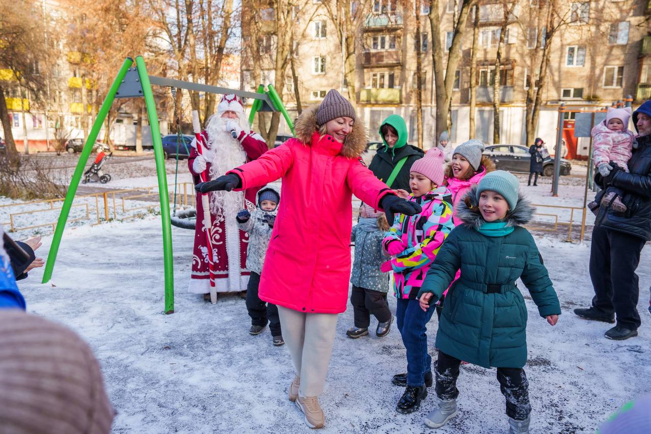 В Химках проведут более 40 новогодних представлений «Ёлка во дворе» В Химках проведут более 40 новогодних представлений «Ёлка во дворе»