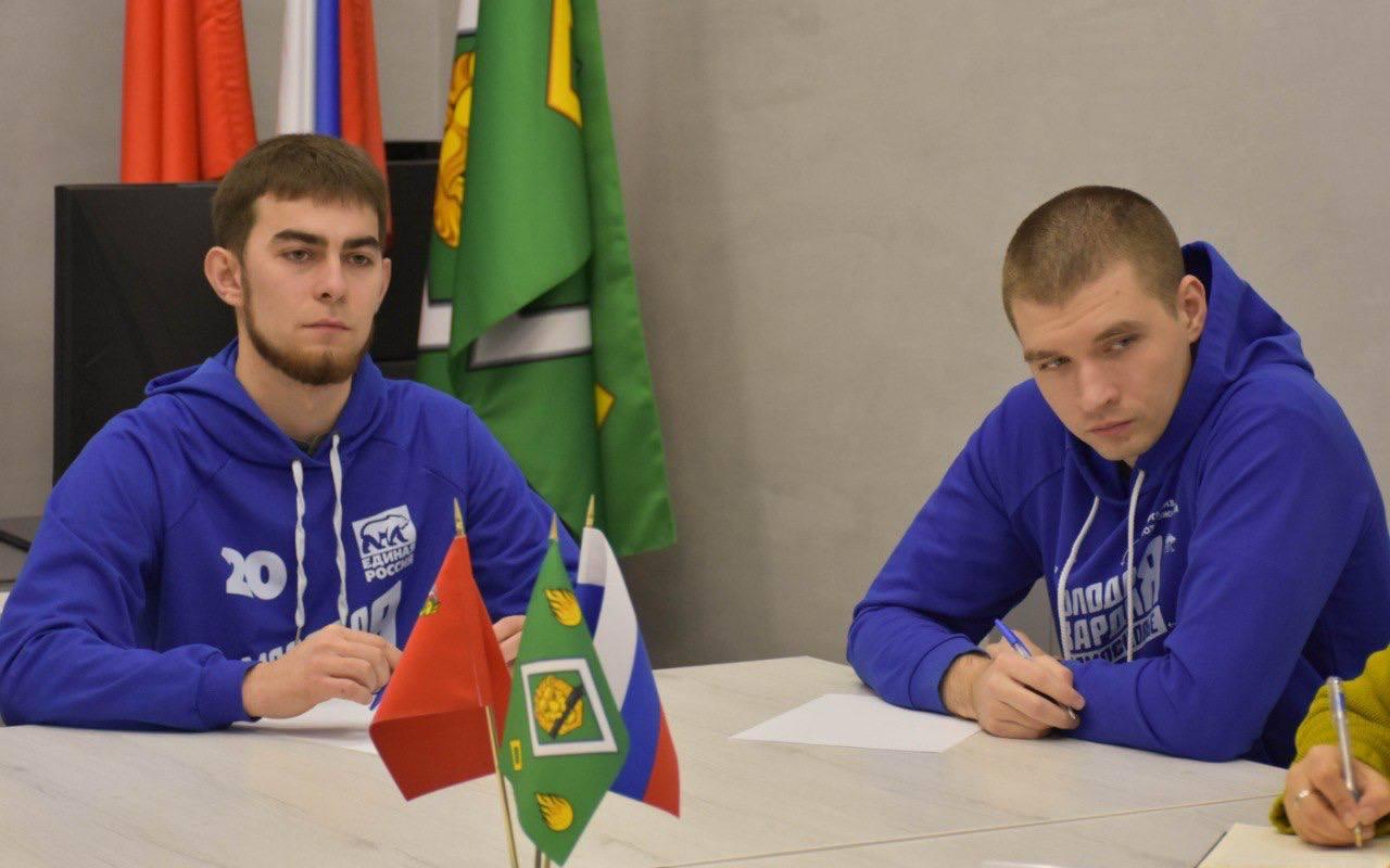 Заместитель главы округа Ольга Жданова, ответственная за сферу образования и молодежной политики, провела рабочую встречу с представителями Совета депутатов Пушкинского Заместитель главы округа Ольга Жданова, ответственная за сферу образования и молодежной политики, провела рабочую встречу с представителями Совета депутатов Пушкинского