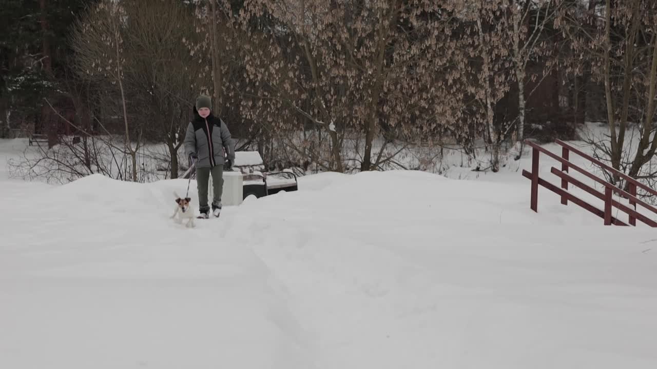 Выход на первый лед запрещен!