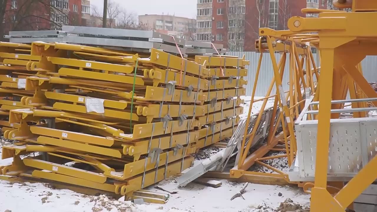 Михаил Собакин: Выехал на строительную площадку, где идет возведение пристройки на 550 мест к основному зданию гимназии № 2