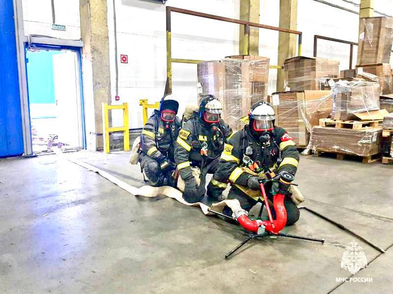 Пожарно-спасательные подразделения Павловского Посада провели учения на производственном объекте Пожарно-спасательные подразделения Павловского Посада провели учения на производственном объекте