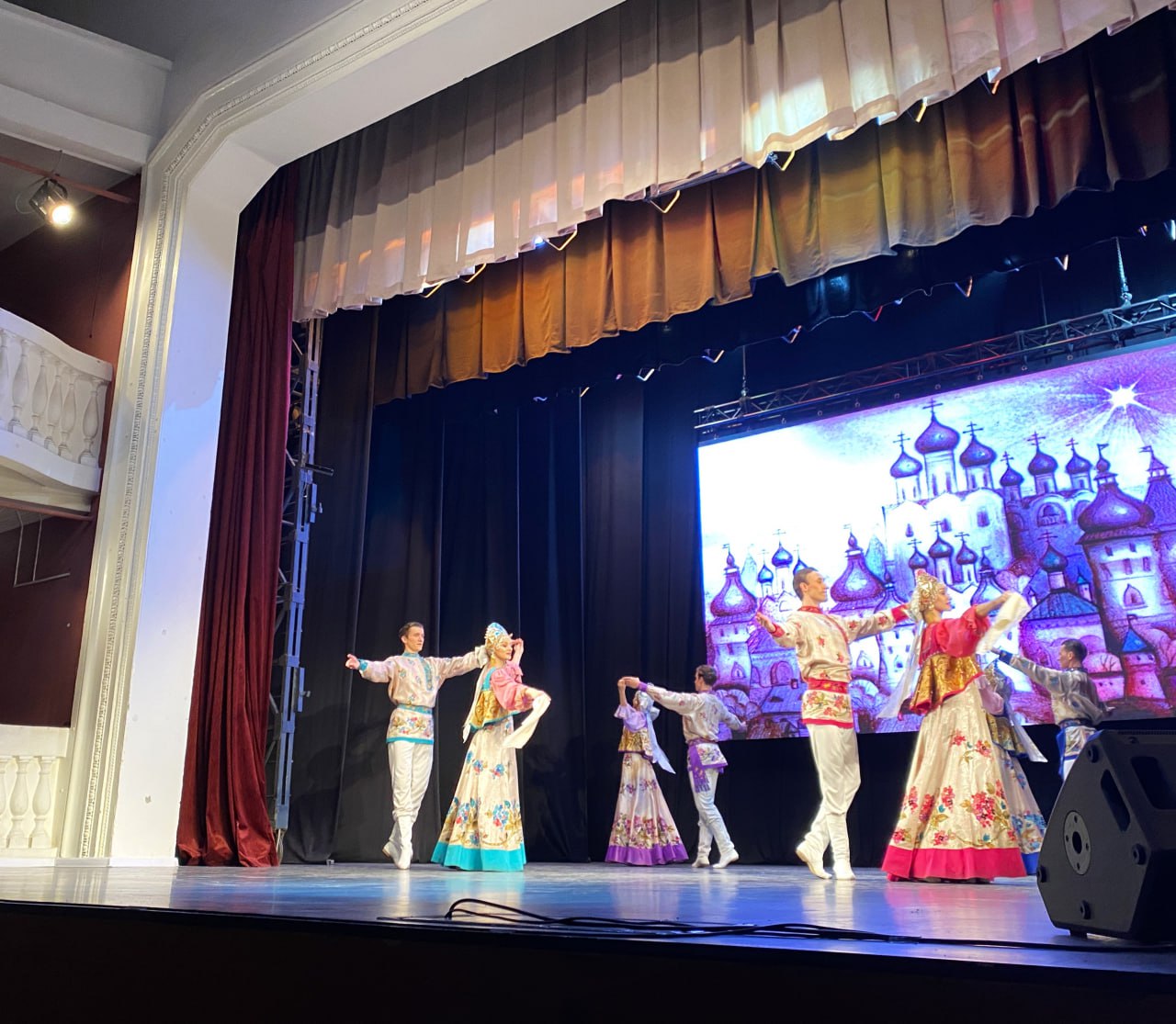 В Доме культуры им. Карла Маркса прошёл концерт театра танца «Гжель», посвященный 80-летию атомной промышленности В Доме культуры им. Карла Маркса прошёл концерт театра танца «Гжель», посвященный 80-летию атомной промышленности