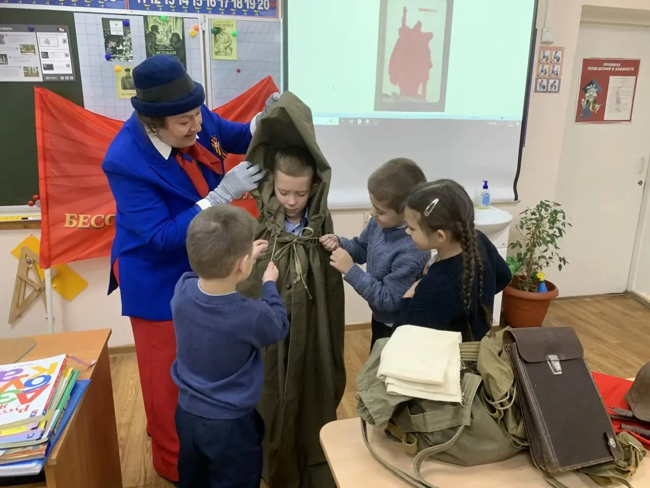 «И снова осень-зима 41-го...» — под этими словами оживают страницы книг