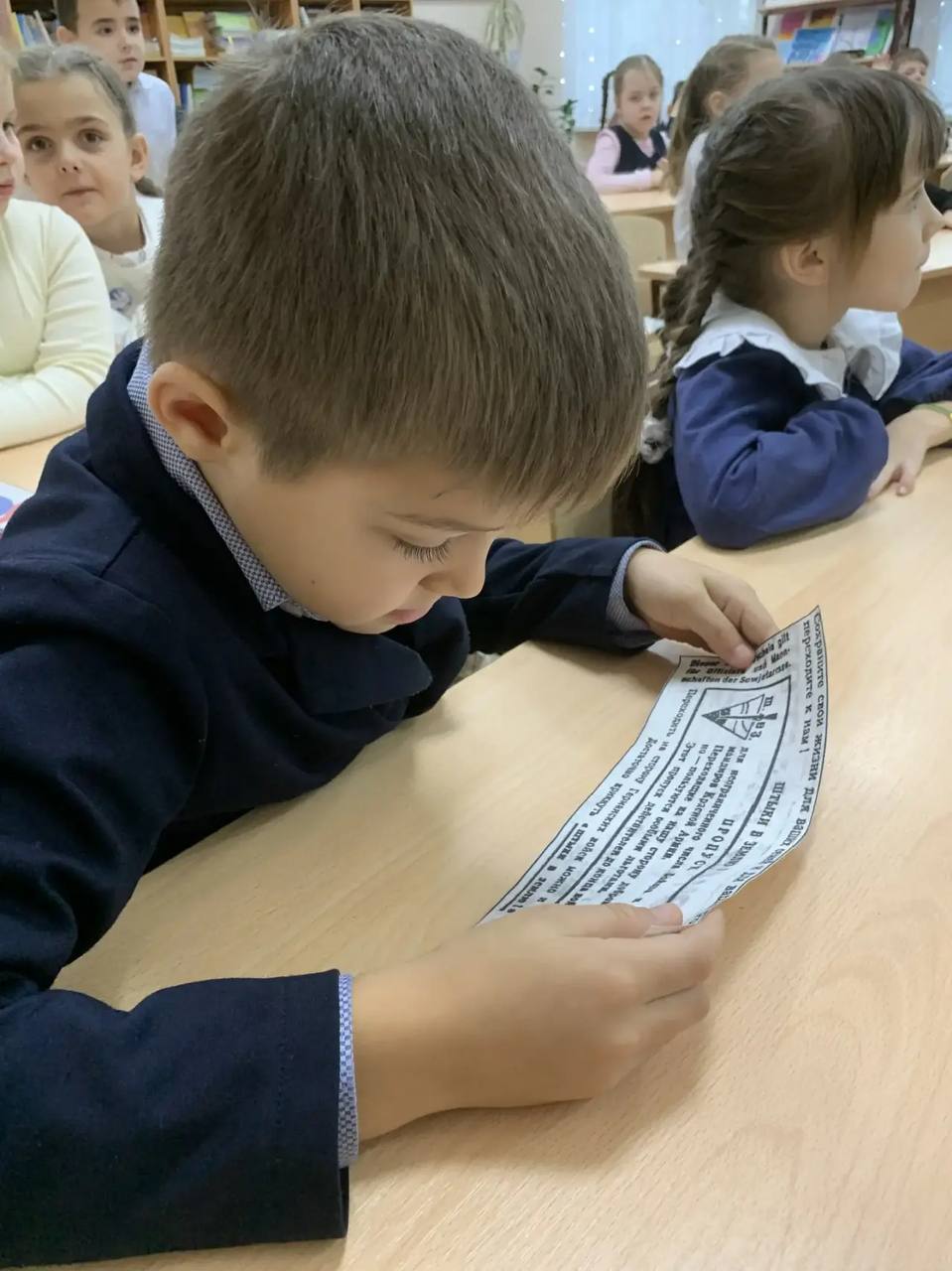 «И снова осень-зима 41-го...» — под этими словами оживают страницы книг «И снова осень-зима 41-го...» — под этими словами оживают страницы книг