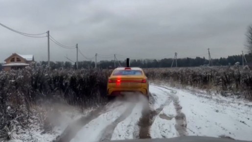 Почти полторы тысячи семей в коттеджных поселках Подмосковья могут остаться без крыши над головой