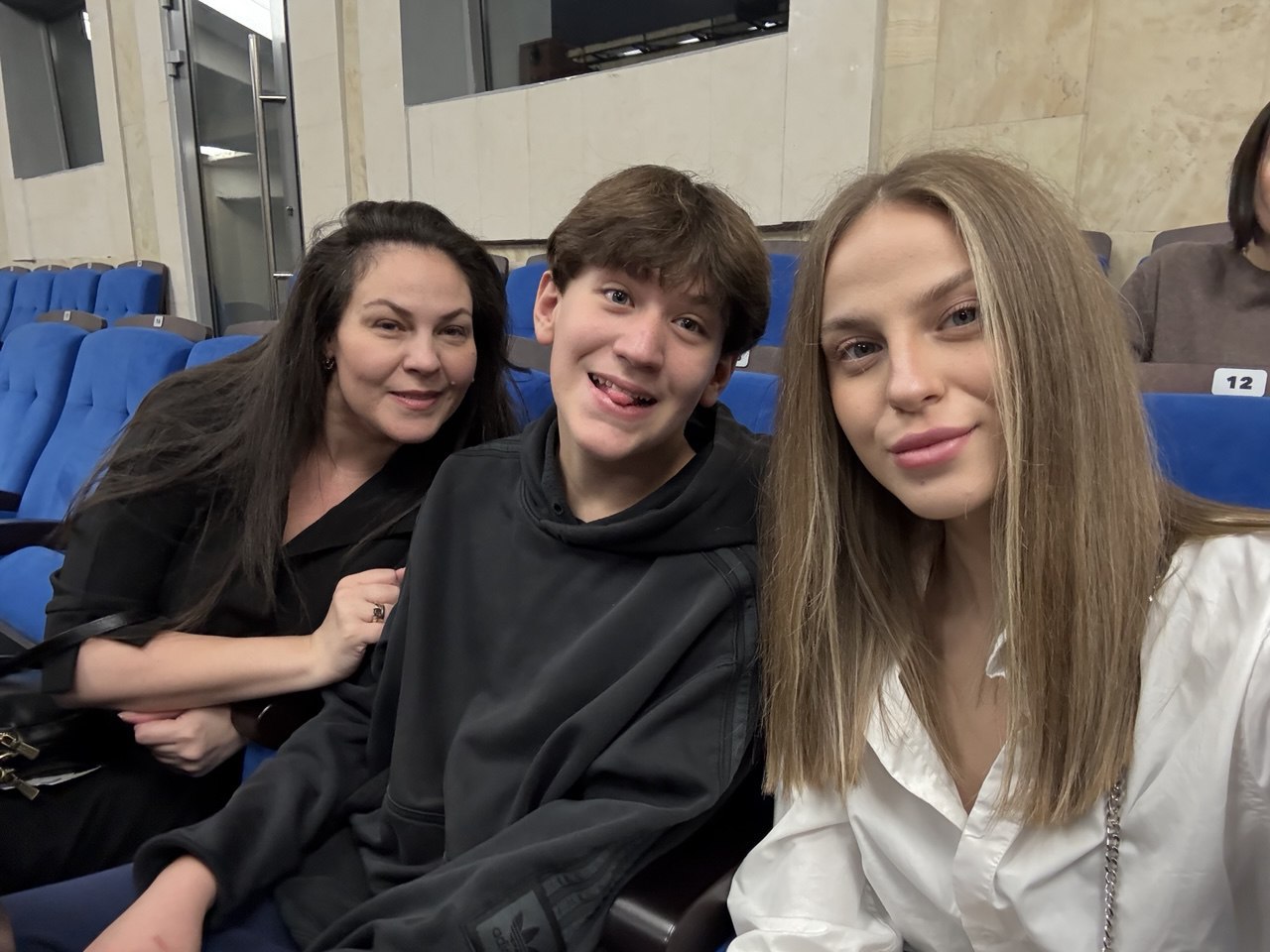 Семьи участников СВО из Долгопрудного посмотрели «Сказку о царе Салтане» Семьи участников СВО из Долгопрудного посмотрели «Сказку о царе Салтане»