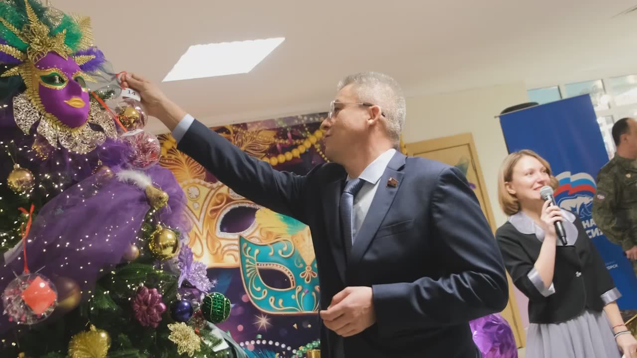 Константин Михальков: В Солнечногорске снова стартовала Ёлка желаний — всероссийская акция «Движения Первых» при поддержке партии «Единая Россия»