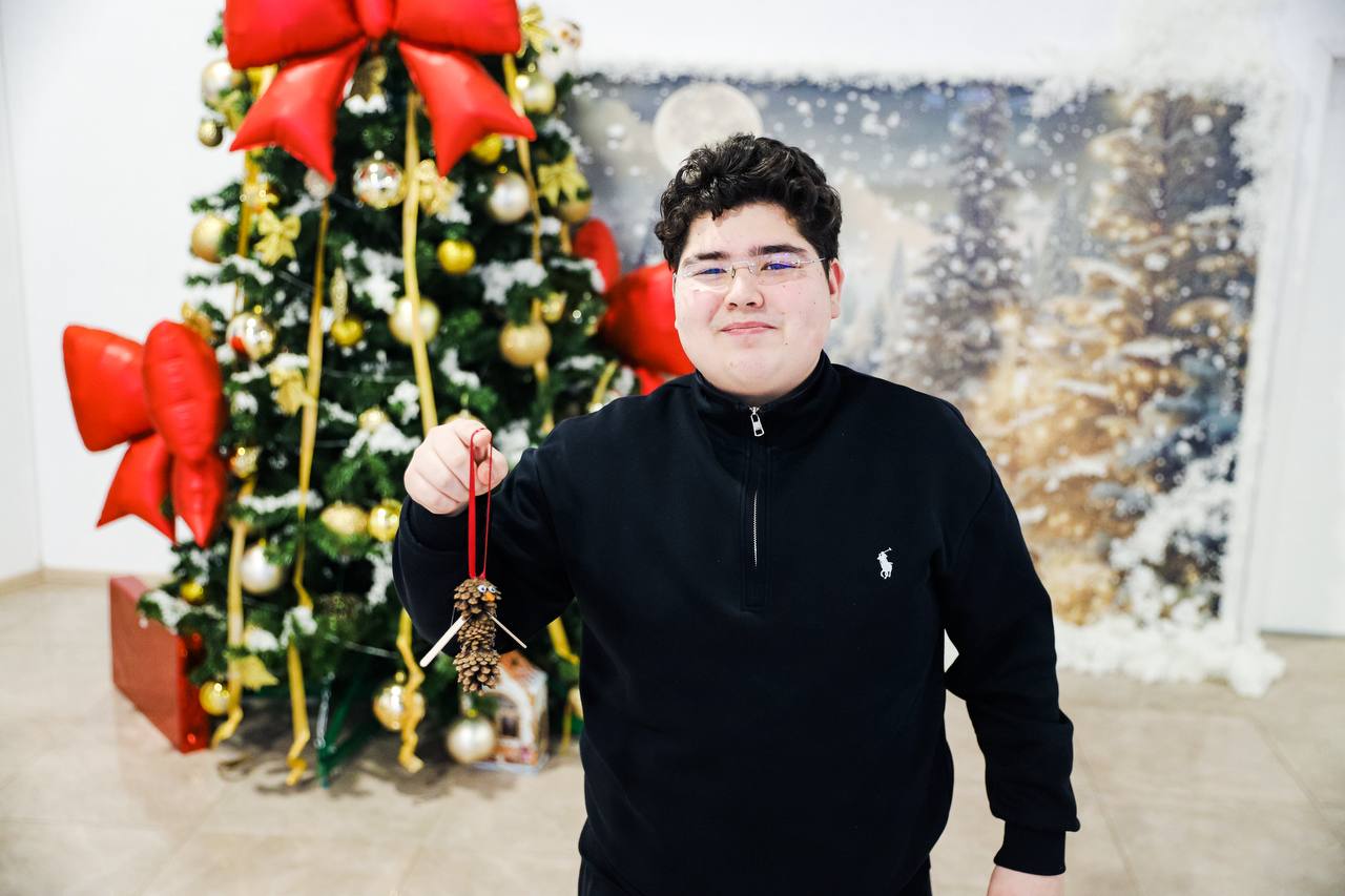 Школьники Химок сделали новогодние экоигрушки на ёлку Школьники Химок сделали новогодние экоигрушки на ёлку