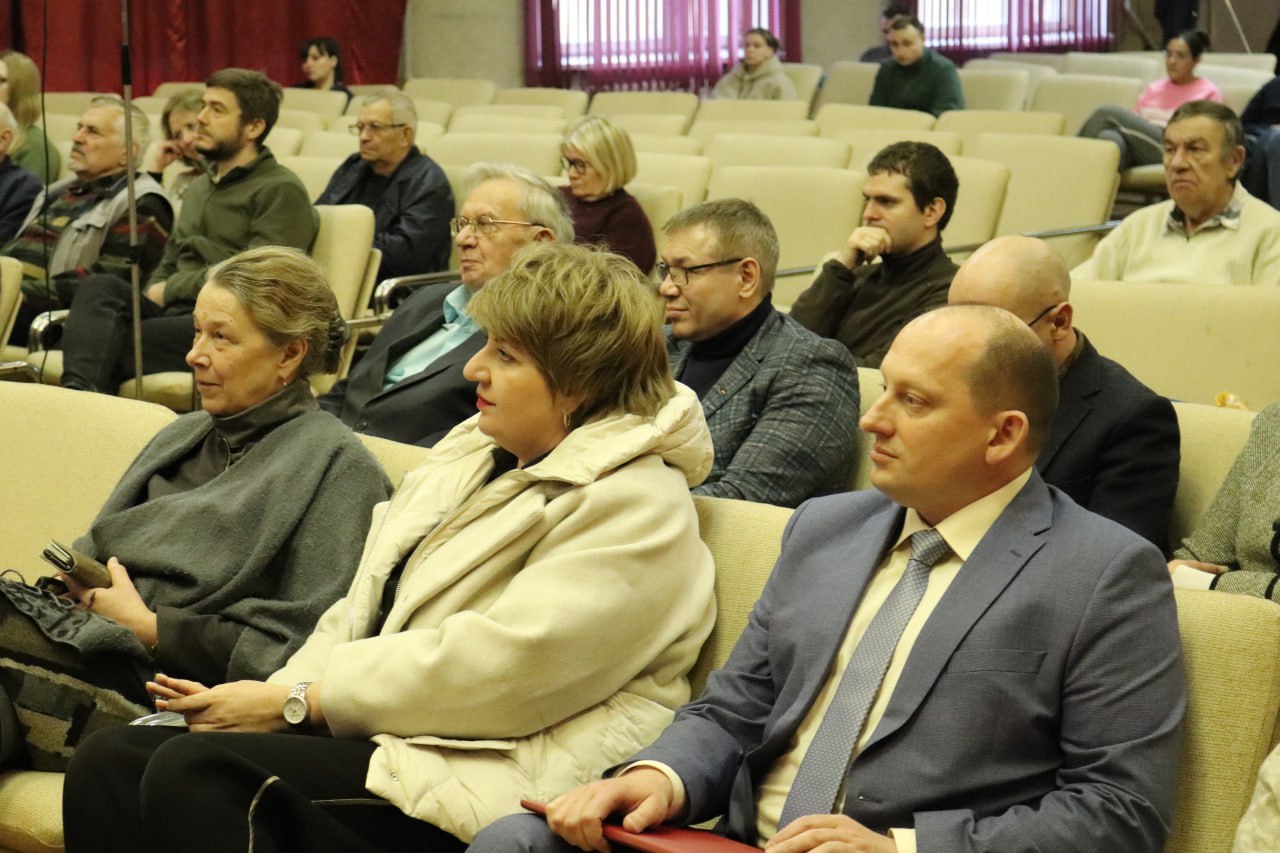 В Институте биофизики клетки РАН состоялось торжественное заседание Ученого совета, приуроченное к 35-летию с момента реорганизации научного учреждения, основанного постановлением Президиума Академии наук СССР 23 октября... В Институте биофизики клетки РАН состоялось торжественное заседание Ученого совета, приуроченное к 35-летию с момента реорганизации научного учреждения, основанного постановлением Президиума Академии наук СССР 23 октября...