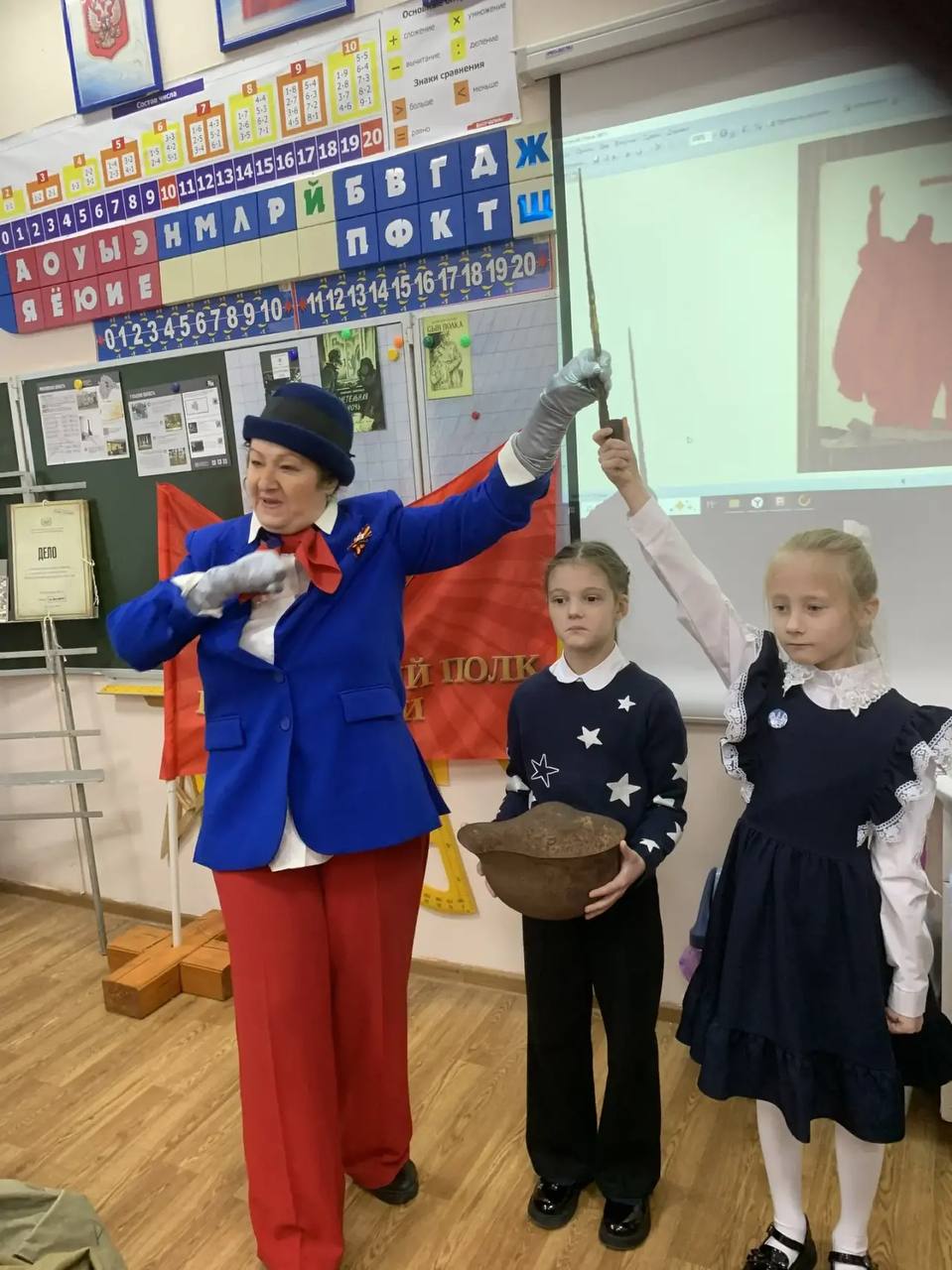 «И снова осень-зима 41-го...» — под этими словами оживают страницы книг «И снова осень-зима 41-го...» — под этими словами оживают страницы книг