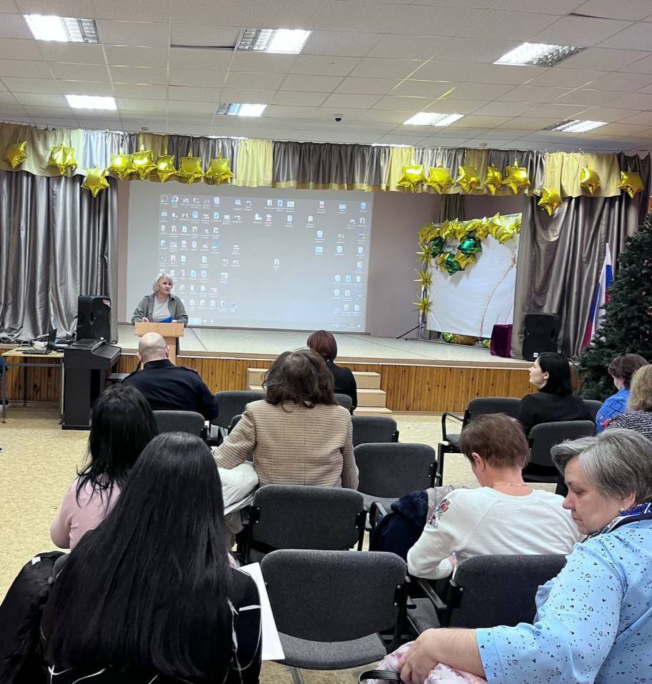 Сегодня я посетил экстренное совещание по вопросам безопасности в образовательных организациях Сегодня я посетил экстренное совещание по вопросам безопасности в образовательных организациях